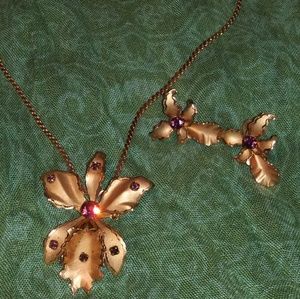 Vintage goldtone earrings/ pendant-brooch/neclace